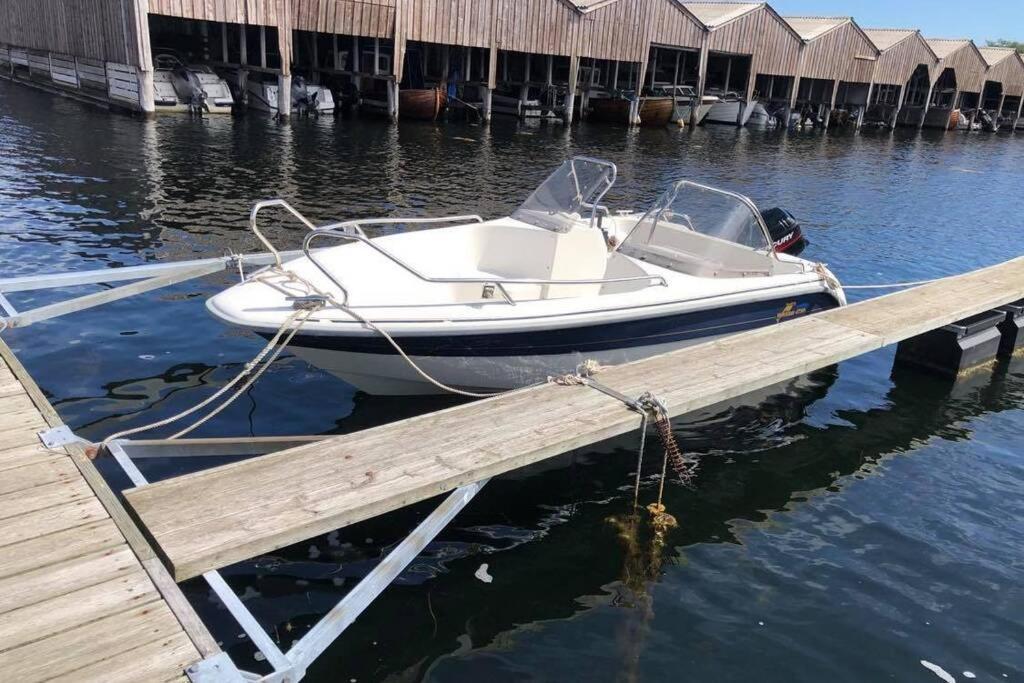Mandal Apartment Mit Moeglichkeit Ein Boot Zu Benutzen Und Angeln Exteriér fotografie