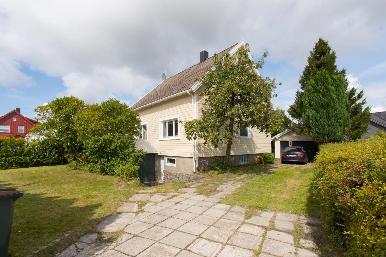 Mandal Apartment Mit Moeglichkeit Ein Boot Zu Benutzen Und Angeln Exteriér fotografie